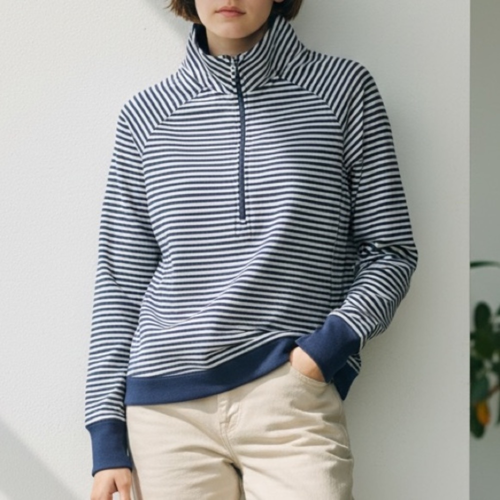 Vineyard Vines Women’s Navy & White Striped Turtleneck Sweater Size S